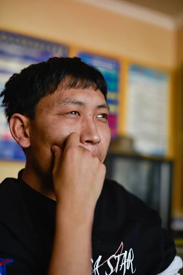 王者不平凡1西藏男孩桑珠次仁电竞让我重新拥抱这个世界