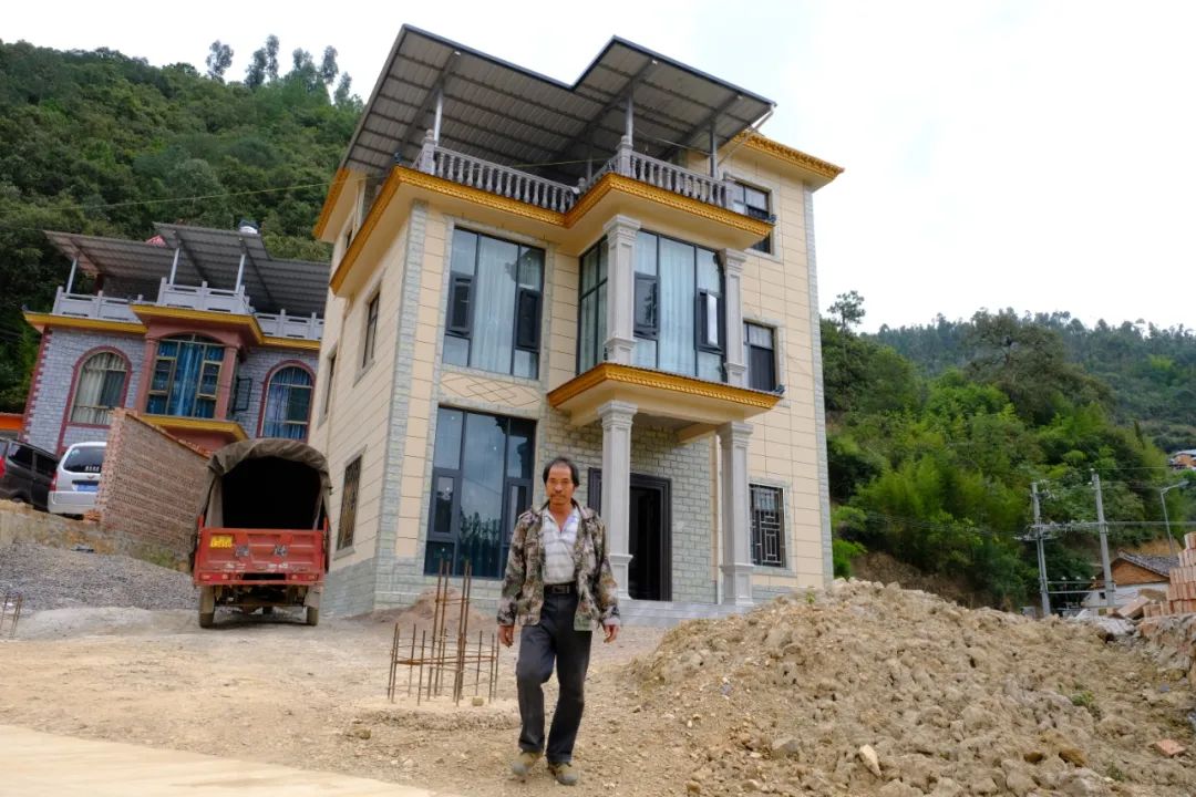 "小绿瓜"换来"大别墅"!建水这个村是怎么做到的