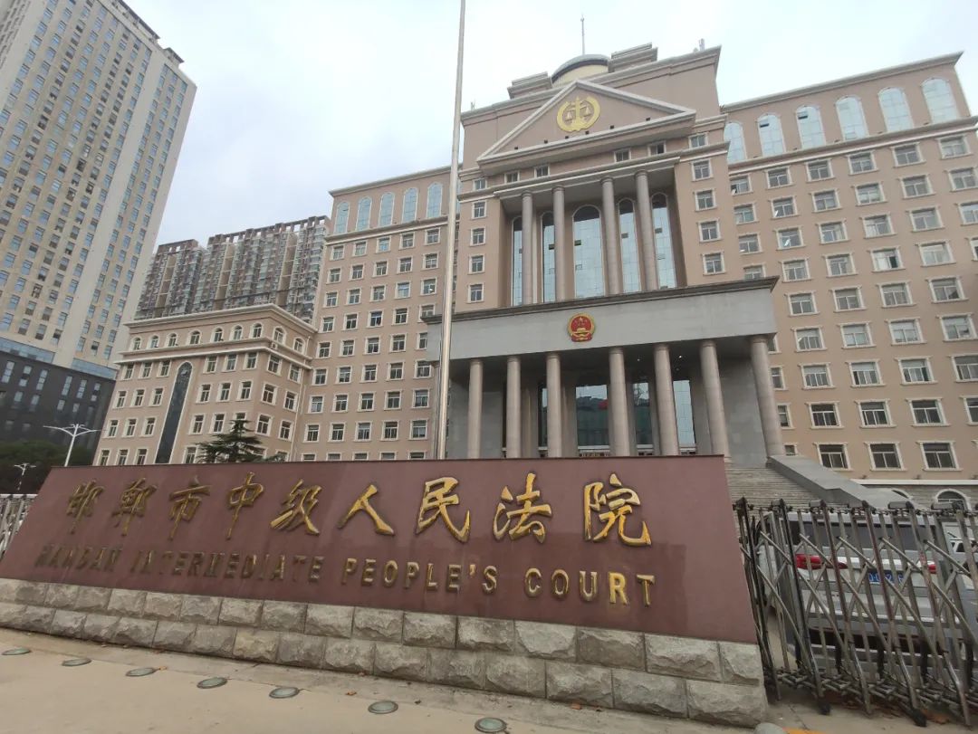 11月20日上午9时许,王书金故意杀人,强奸案在邯郸市中级人民法院重审