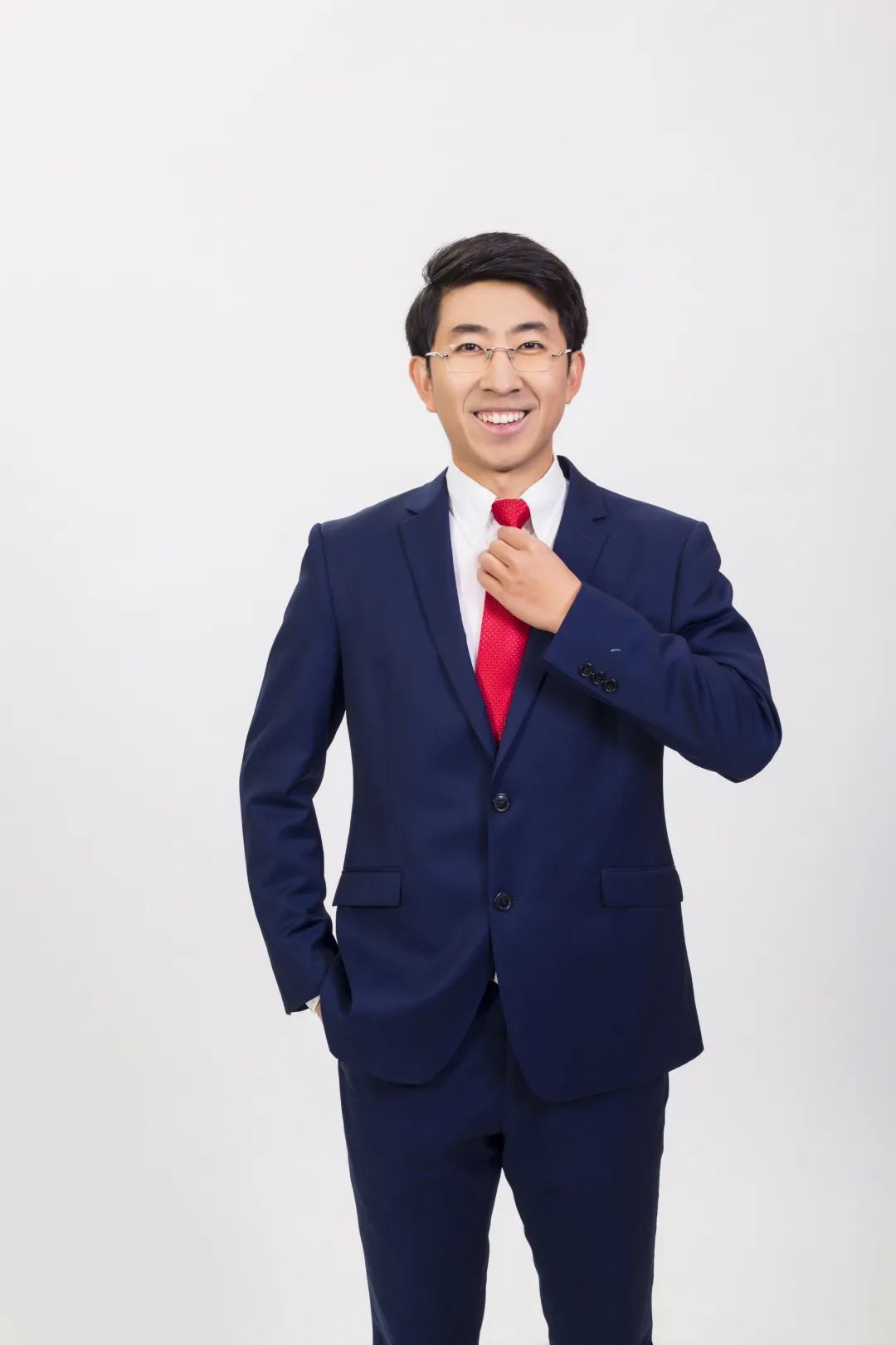 个人简介"创新创业英才奖"获得者:李京阳朱邦芬院士对同学们的关怀,总