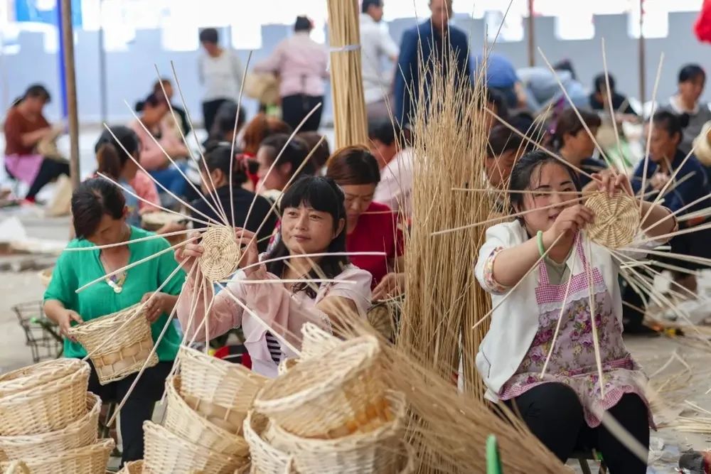 秀村播带货寺湖柳编
