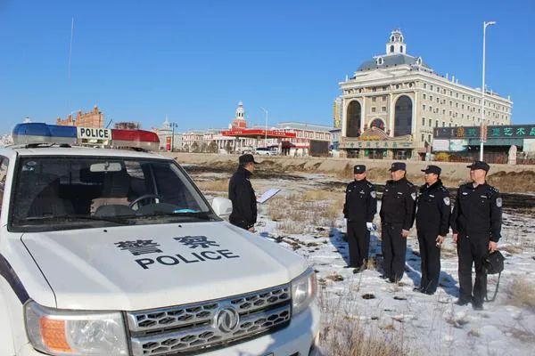 满洲里市公安局森林公安分局开展草原火情处置实战演练