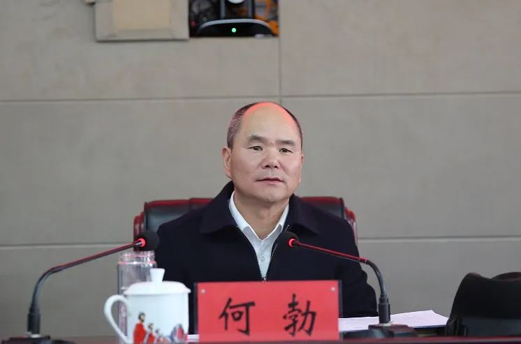 11月18日,玉树州召开全州安全生产暨今冬明春火灾防控电视电话会议.
